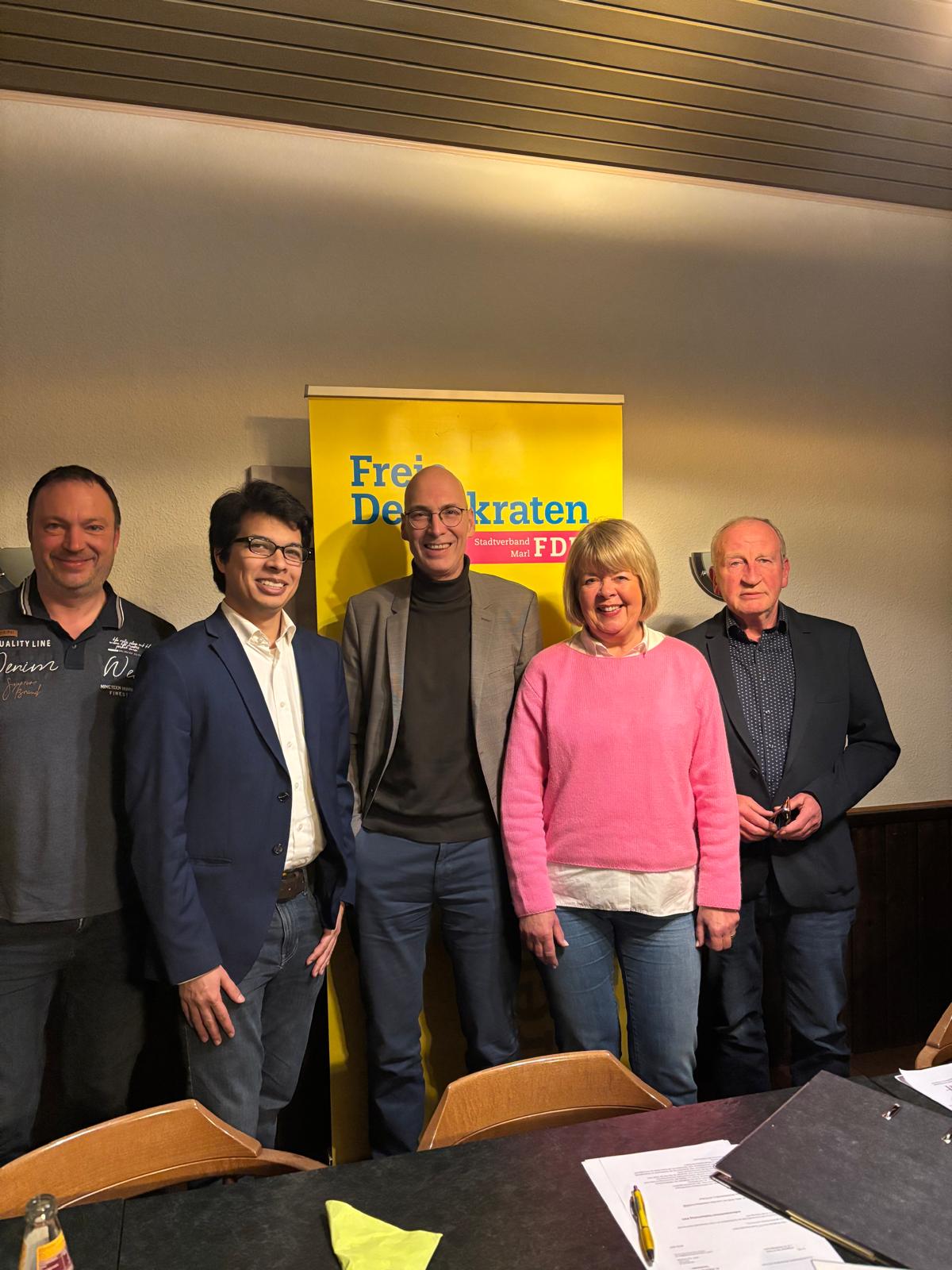 Die Spitzenkandidatinnen und Kandidaten zur Kommunalwahl: Stefan Weber, Andre Buttler, Dr. Andres Schützendübel, Ilse Kiffe-Heinze, Robert Heinze